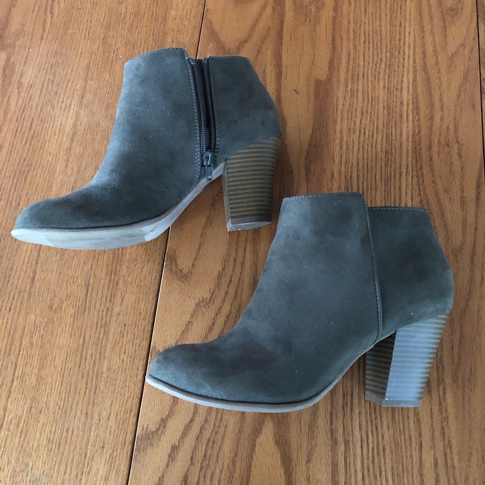 Old Navy Faux-Suede Block Heel Booties